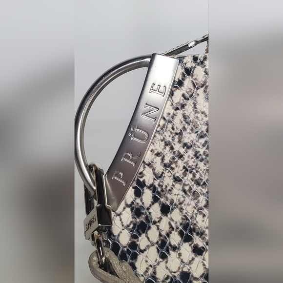 PRUNE Wristlet Real Snakeskin Sophisticated Design 9"x5"inchs Madein Argentina - Picture 3 of 11